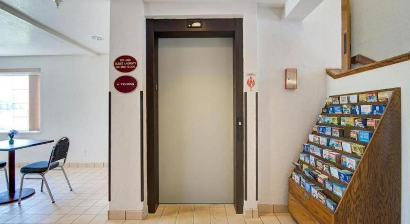 Hotel Markle In I-69 מראה חיצוני תמונה