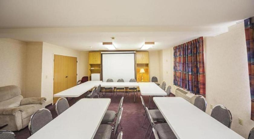 Hotel Markle In I-69 מראה חיצוני תמונה